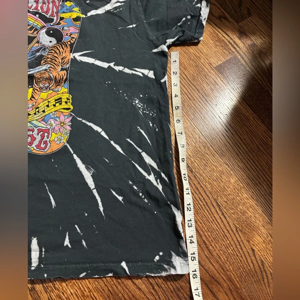 Affliction | Live Fast Festival T-Shirt Black White Sunburst Multi Women’s Sz L - Picture 6 of 7